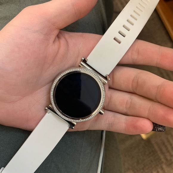 Michael Kors Sophie Smartwatch main image 6